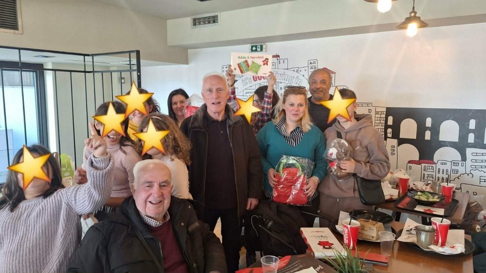 Ο Σ.Α.Σ.Α.Ν Καβάλας με μέλη του μαζί με τα παιδιά της Παιδόπολης 'Αγιος Γεώργιος